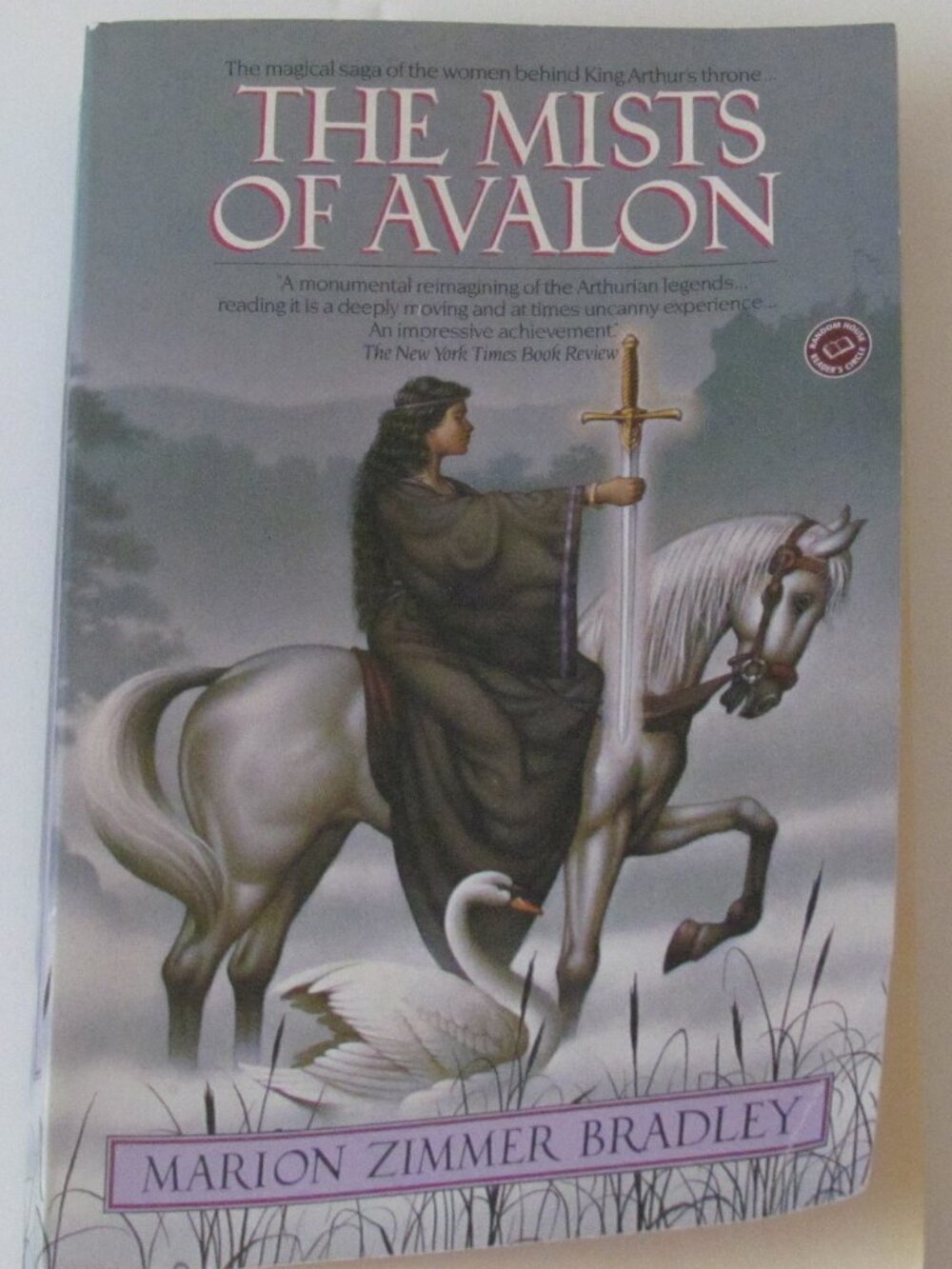 The Mists of Avalon Trade Paperback VGC